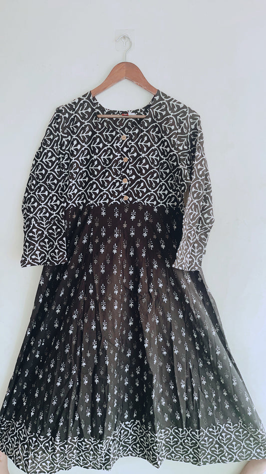 Black and White Anarkali Kurti