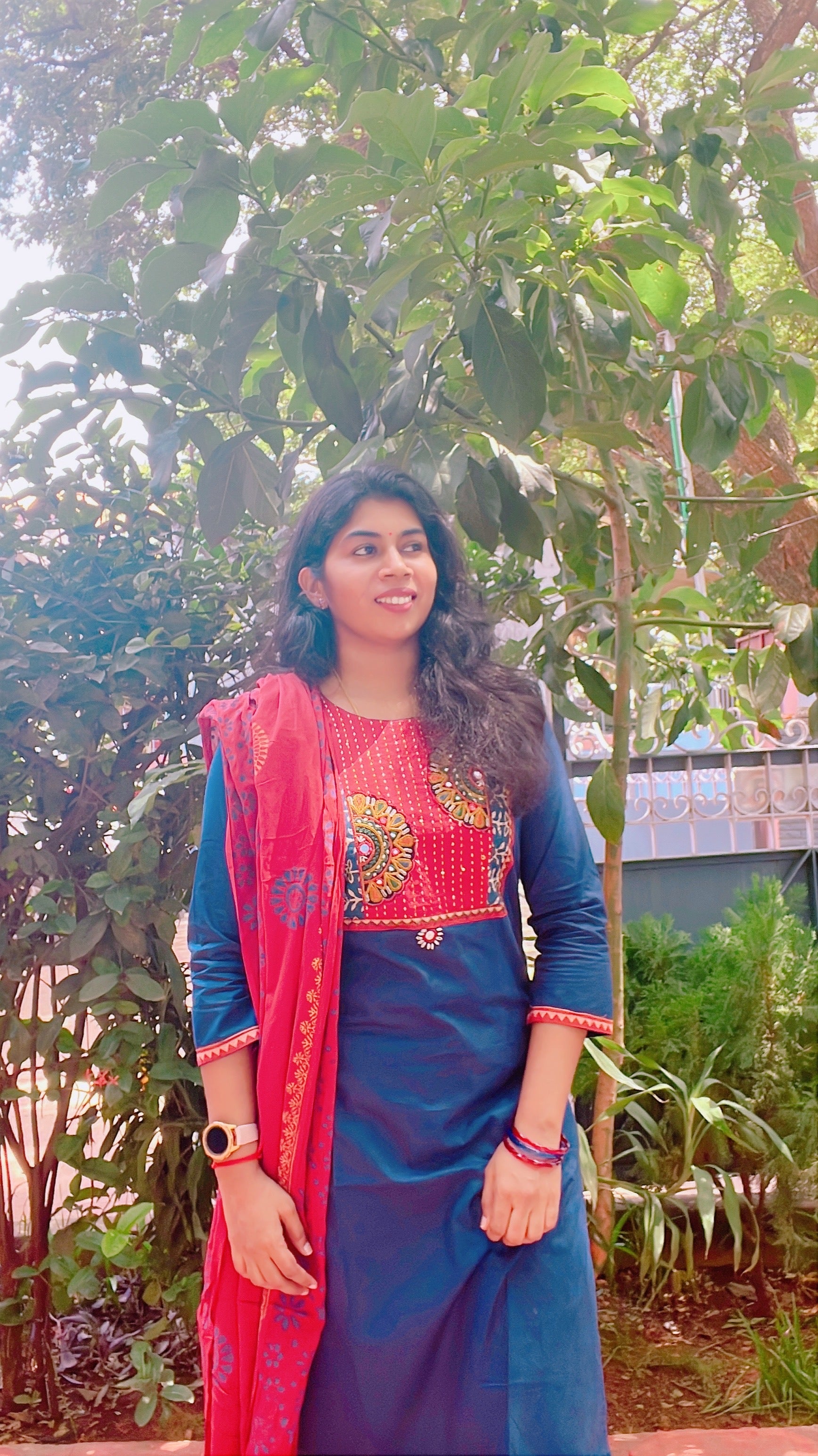 Blue and Red Gamthi Cotton Suit Set